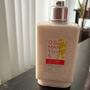 L'OCCITANE Osmanthus Body Lotion in Cream and Silver